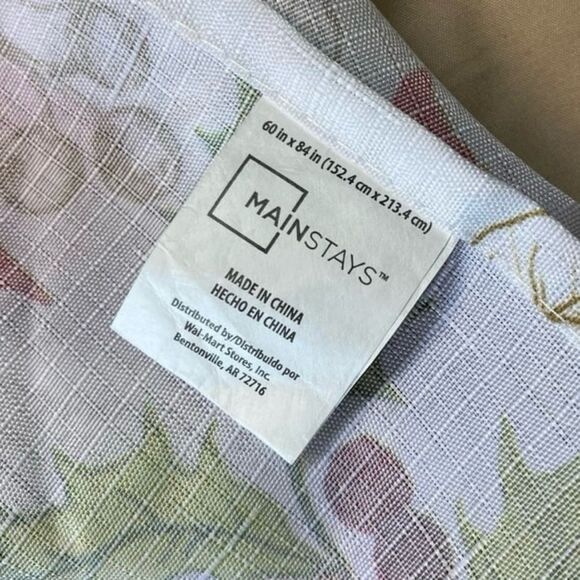 Festive Red and Green Holiday Tablecloth - Picture 4 of 4